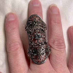 Black/Gunmetal Filigree knuckle ring w/green “peridot” stones (adjustable size)